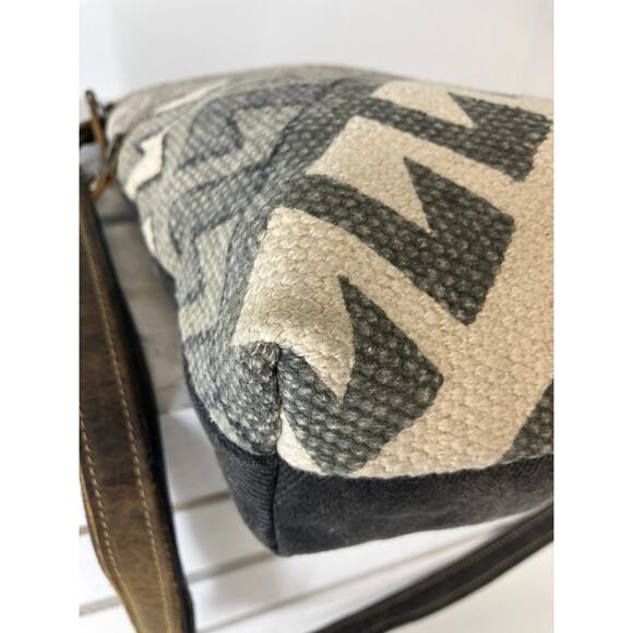 MYRA BAG MEDIUM GRAY, IVORY PRINTED CANVAS CROSSBODY BAG - Picture 6 of 16